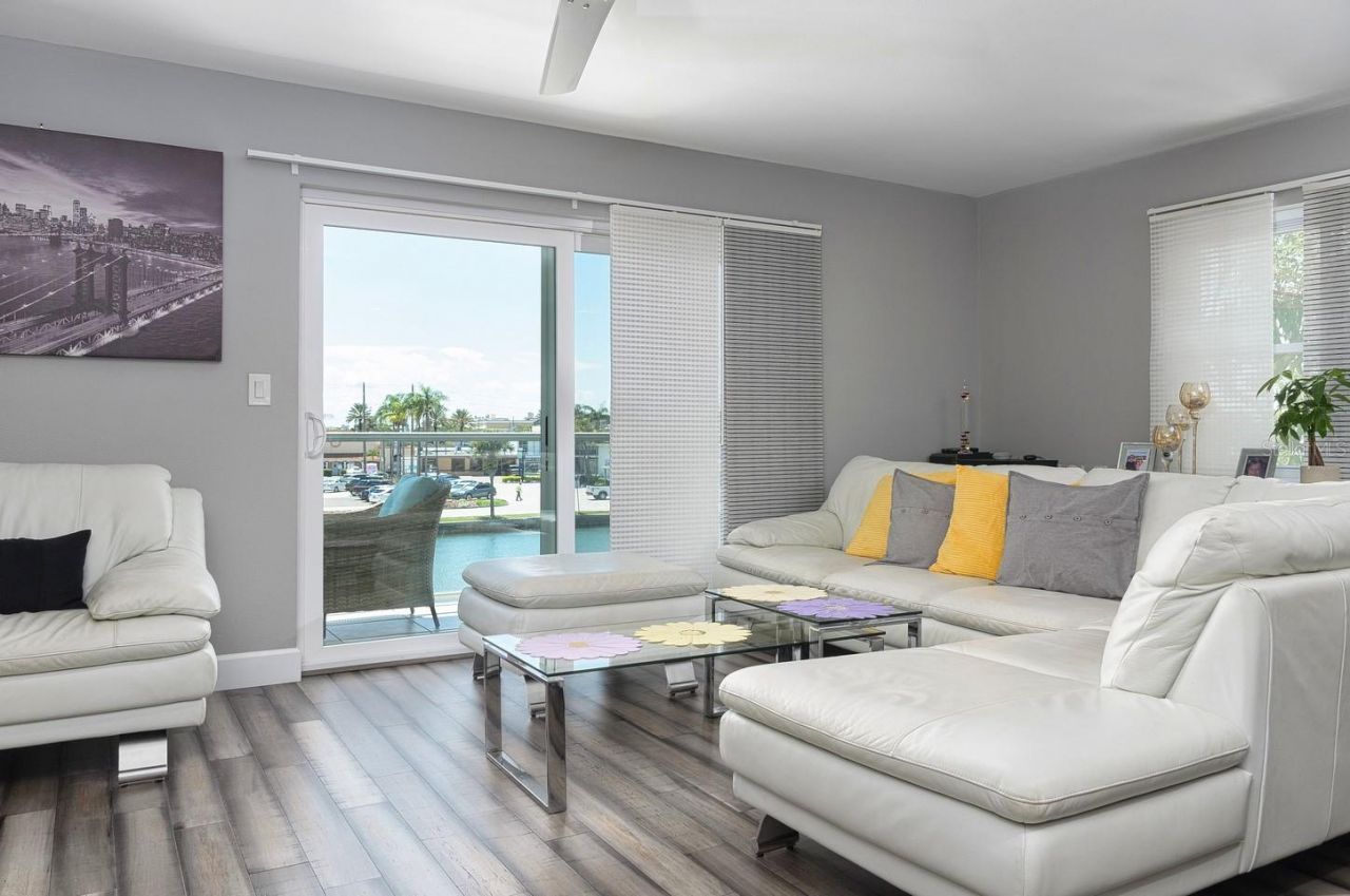 125 110th Avenue, Treasure Island, FL 33706 Photo