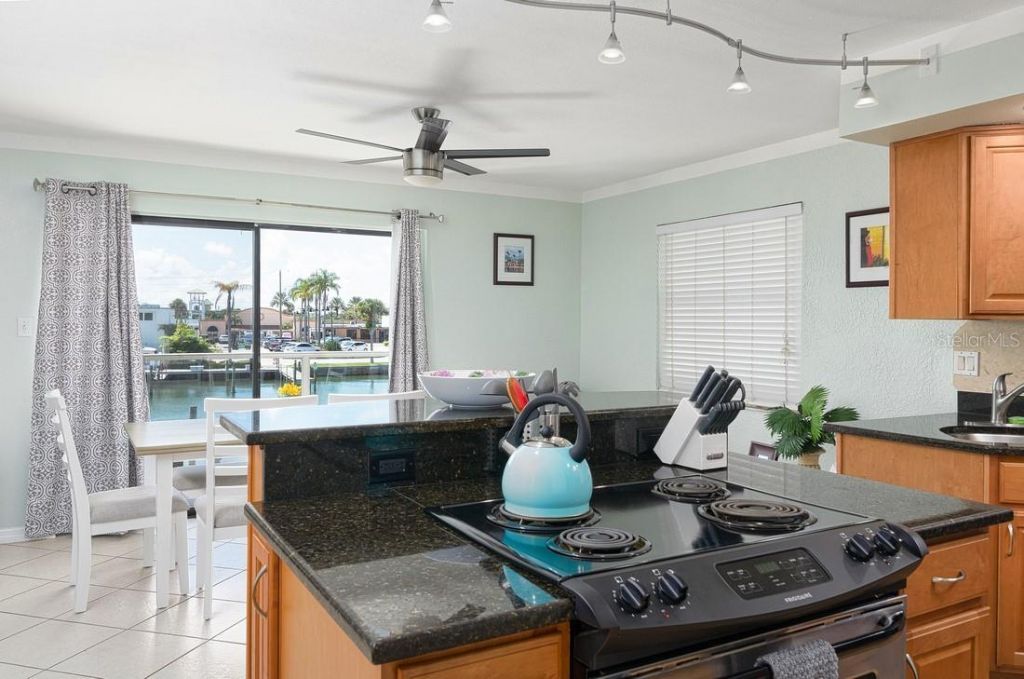 125 110th Avenue, Treasure Island, FL 33706 Photo