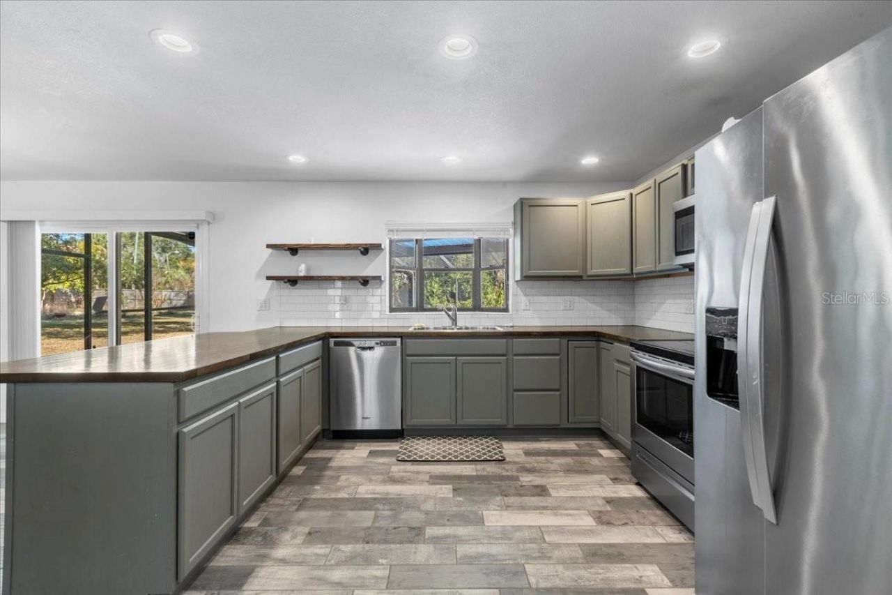 155 S Court Street, Bronson, FL 32621 Photo