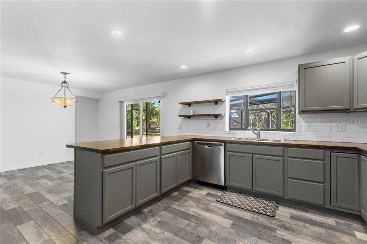 155 S Court Street, Bronson, FL 32621 Photo