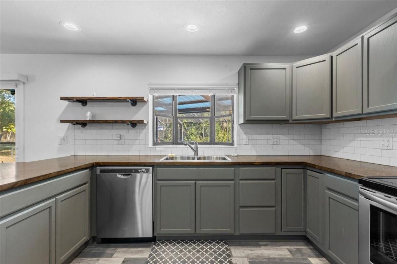 155 S Court Street, Bronson, FL 32621 Photo