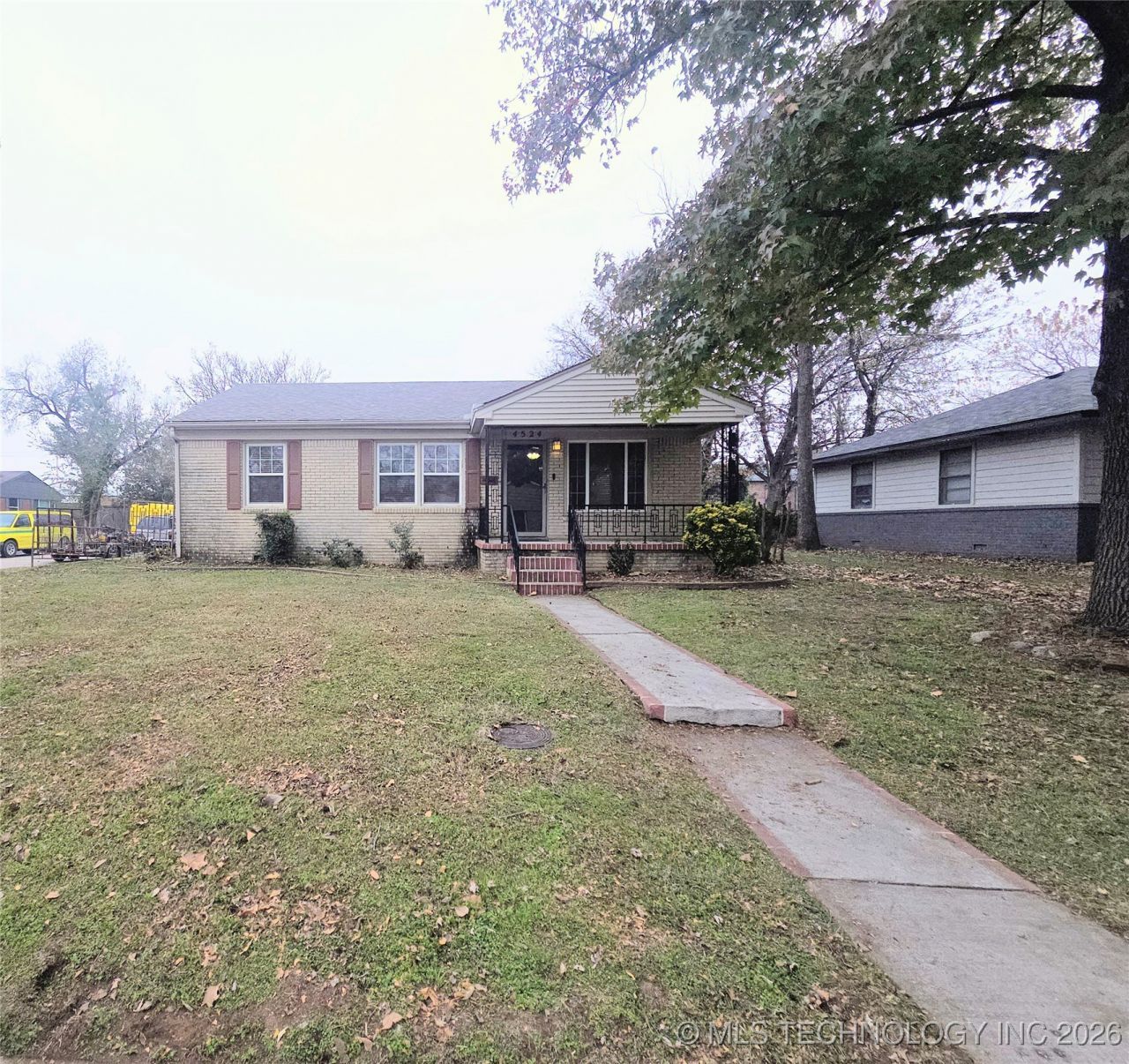 4524 S Quaker Avenue, Tulsa, OK 74105 Main Photo