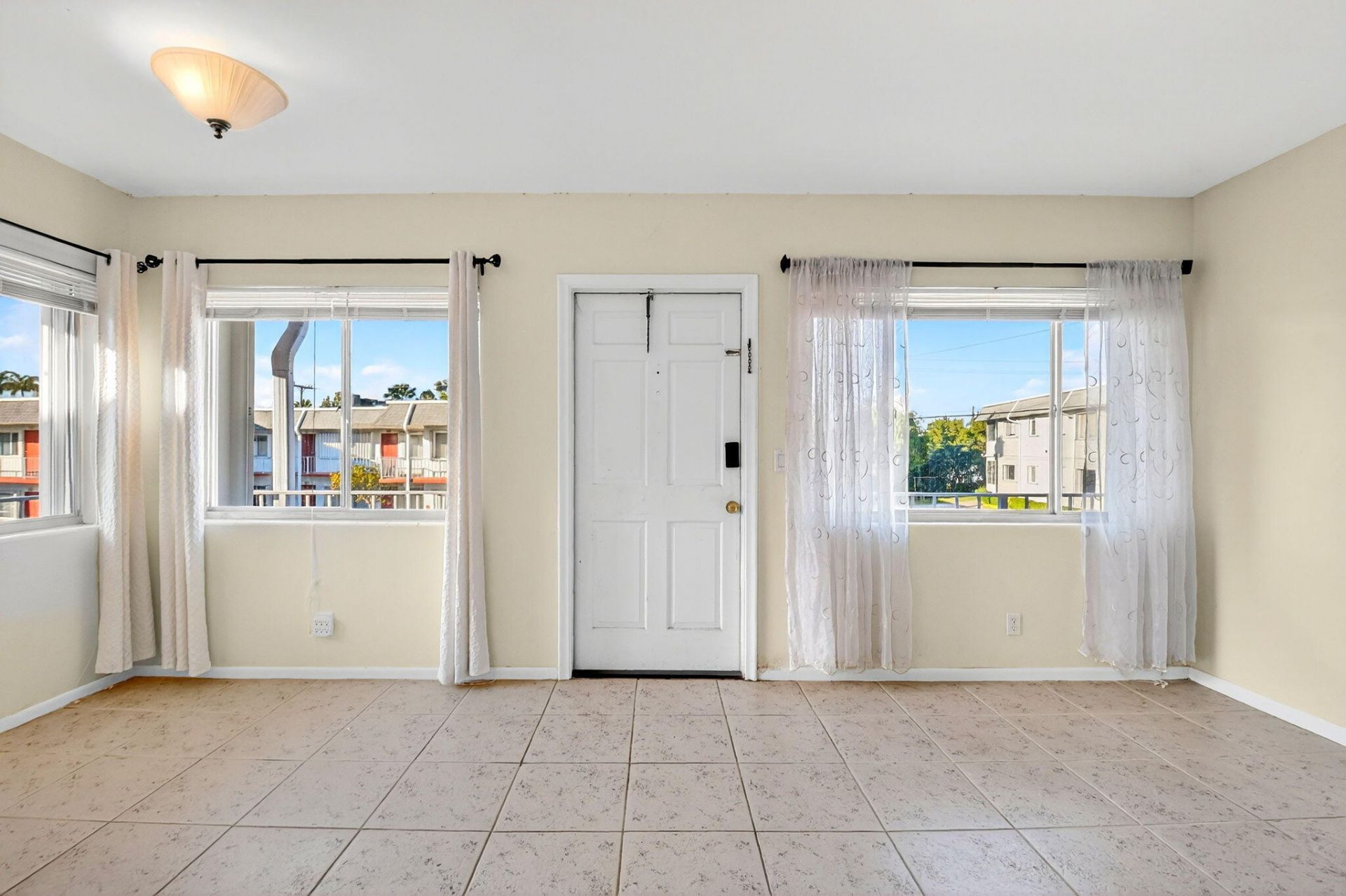 2880 Lake Osborne Drive, Unit 210, Lake Worth Beach, FL 33461 Photo