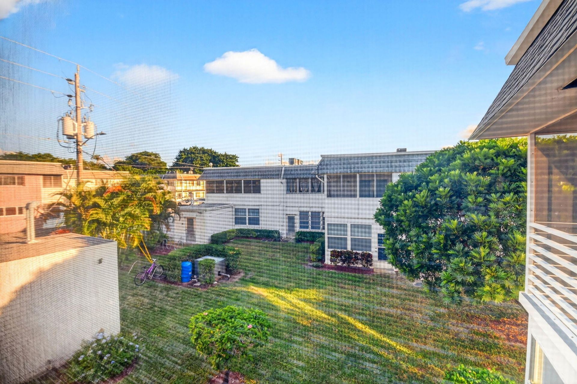 2880 Lake Osborne Drive, Unit 210, Lake Worth Beach, FL 33461 Photo