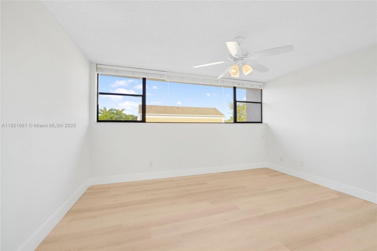 12393 NW 12th Ct, Pembroke Pines, FL 33026 Photo