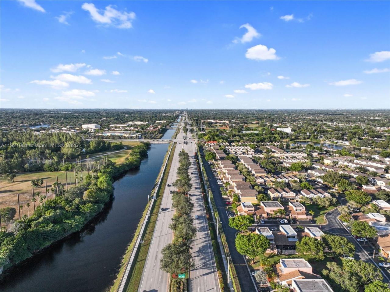 12393 NW 12th Ct, Pembroke Pines, FL 33026 Photo