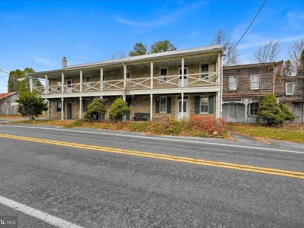 349 HUFFS CHURCH, MERTZTOWN, PA 19539