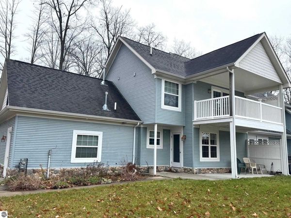 103 Ultra Court, Roscommon, MI 48653