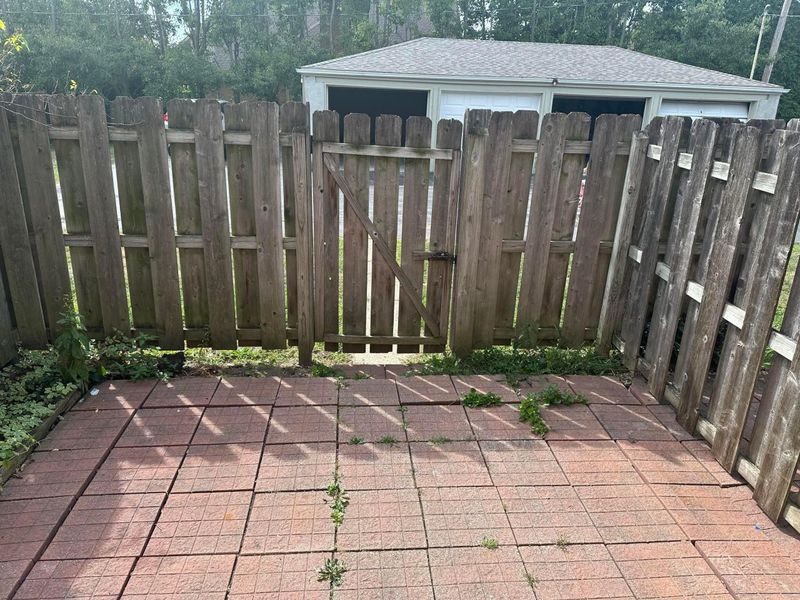 4871 Dierker Road , Columbus, OH 43220 Photo 8