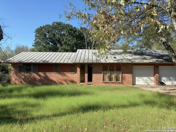 127 Roesler Rd., San Antonio, TX 78220