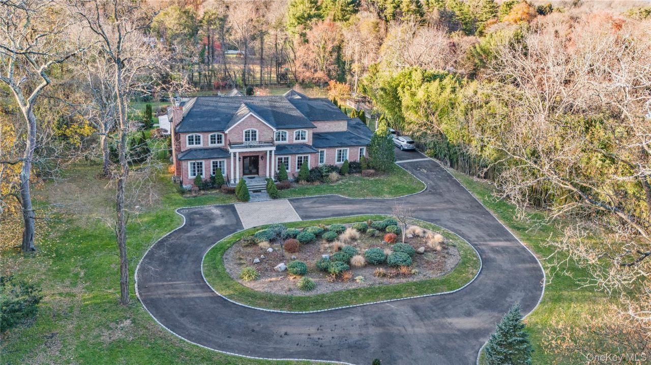 109 Wheatley Road, Brookville, NY 11545 Main Photo