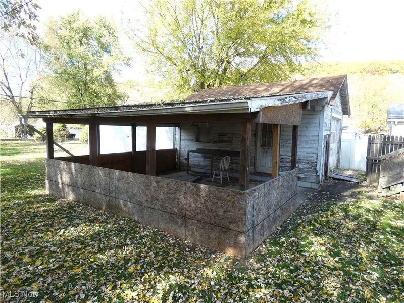 298 Mckinley Avenue, Newcomerstown, OH 43832 Photo 3