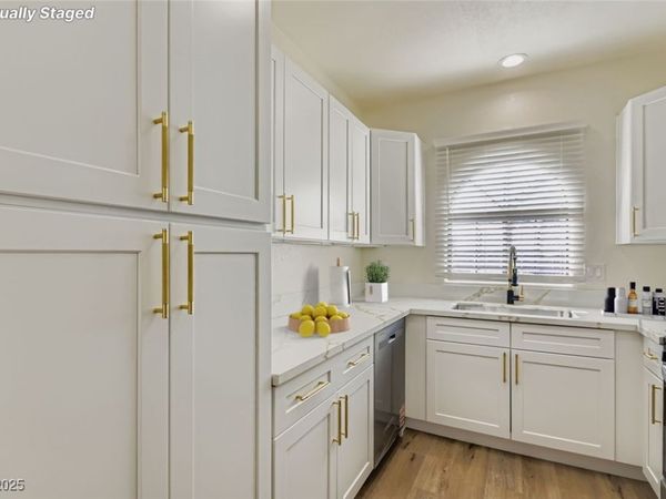 1423 Santa Margarita Street, Unit D, Las Vegas, NV 89146