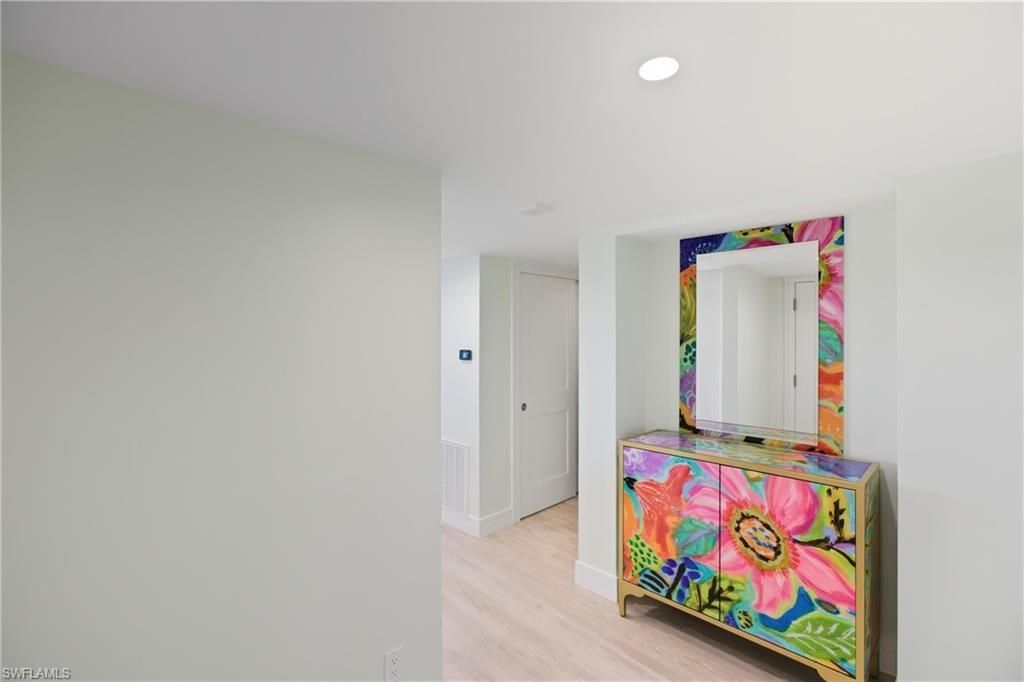 2316 Gulf Shore Blvd N, Unit 411, Naples, FL 34103 Photo