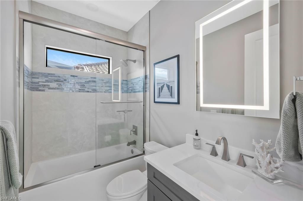 1812 Lagoon Ln, Cape Coral, FL 33914 Photo