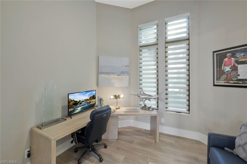 1812 Lagoon Ln, Cape Coral, FL 33914 Photo