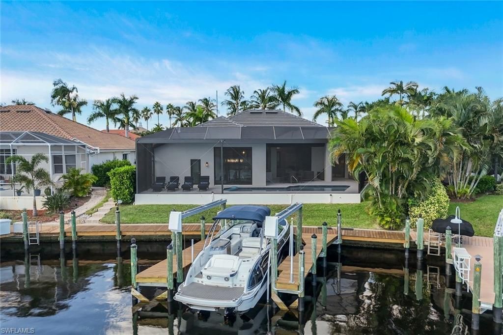 1812 Lagoon Ln, Cape Coral, FL 33914 Photo