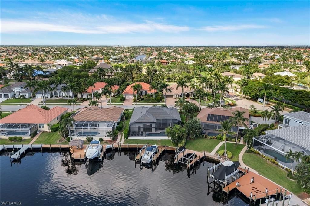 1812 Lagoon Ln, Cape Coral, FL 33914 Photo
