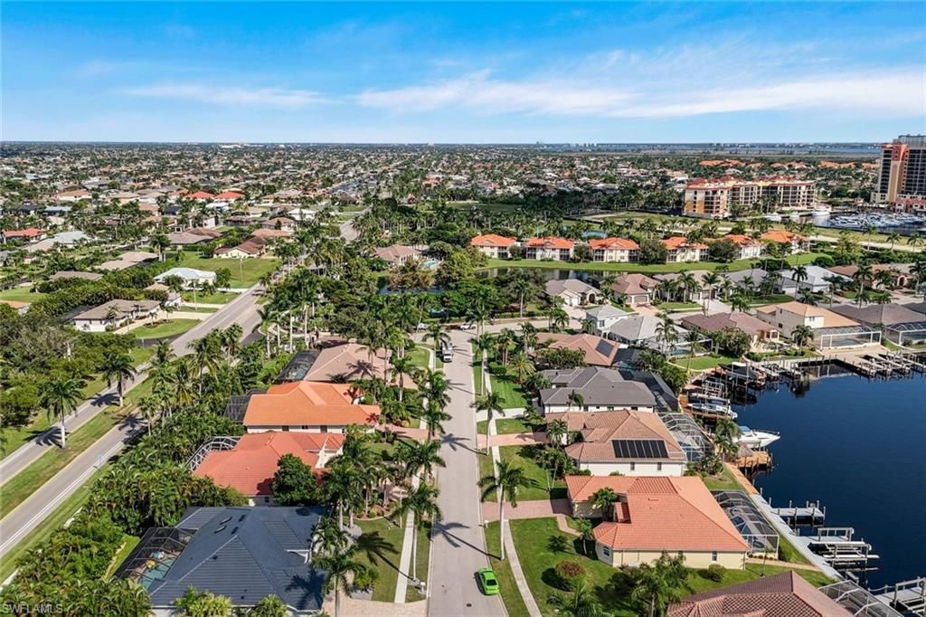 1812 Lagoon Ln, Cape Coral, FL 33914 Photo