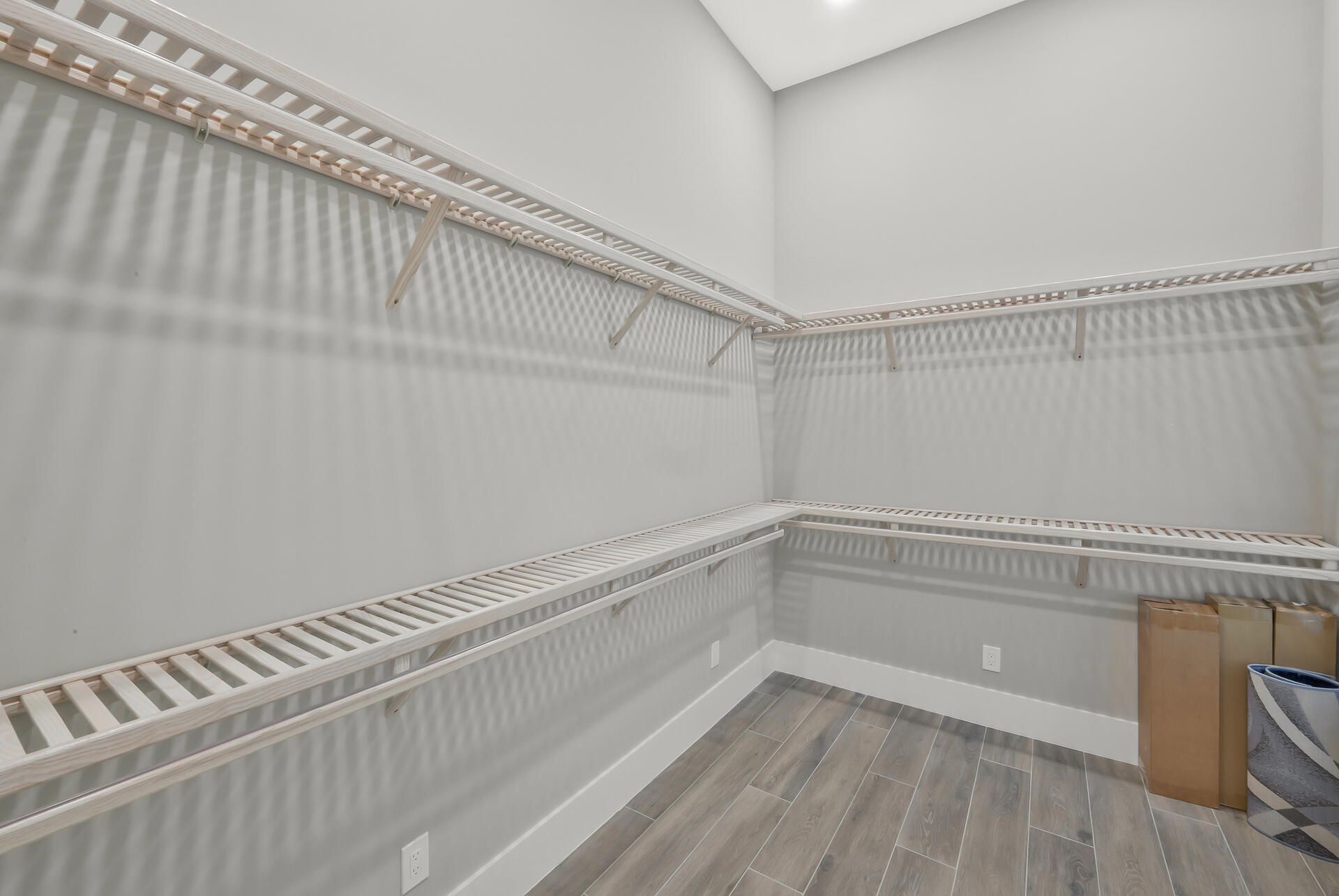 1812 Lagoon Ln, Cape Coral, FL 33914 Photo