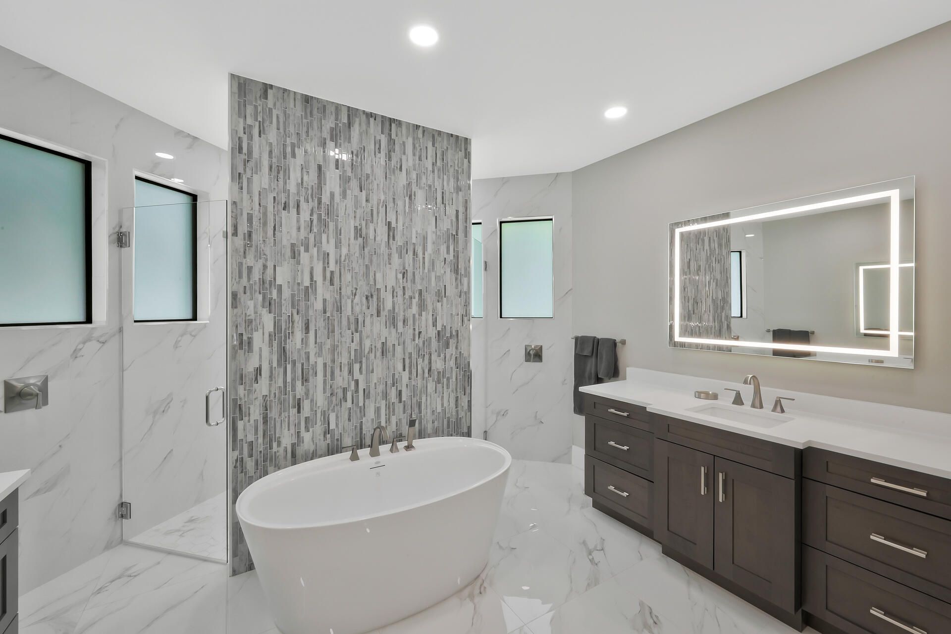 1812 Lagoon Ln, Cape Coral, FL 33914 Photo