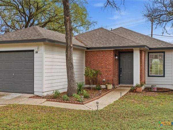 104 S Mockingbird Circle, Cedar Creek, TX 78612