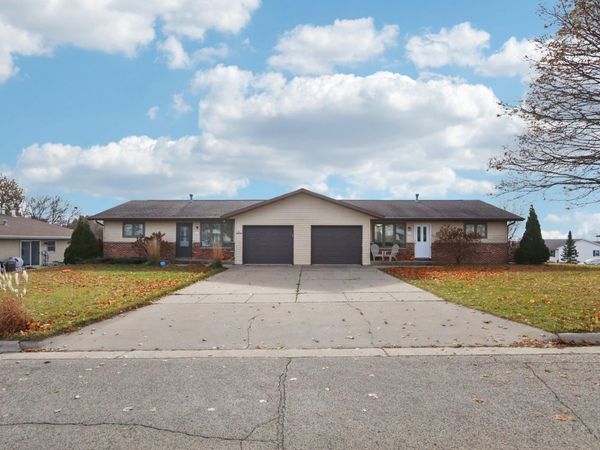 211-213 W Garfield Street, Mount Horeb, WI 53572