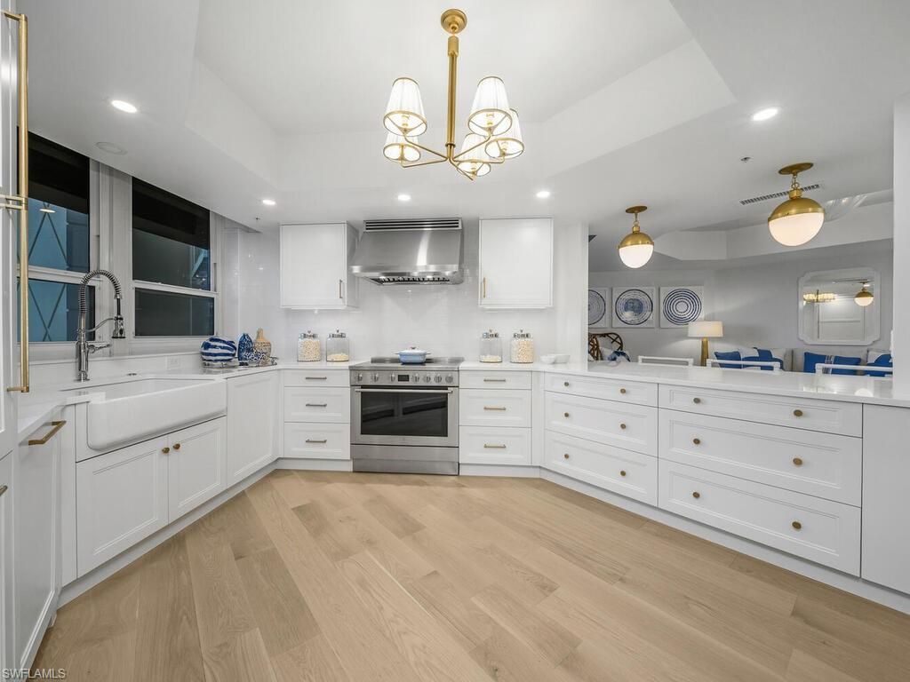 4021 Gulf Shore Blvd N, Unit 403, Naples, FL 34103 Photo