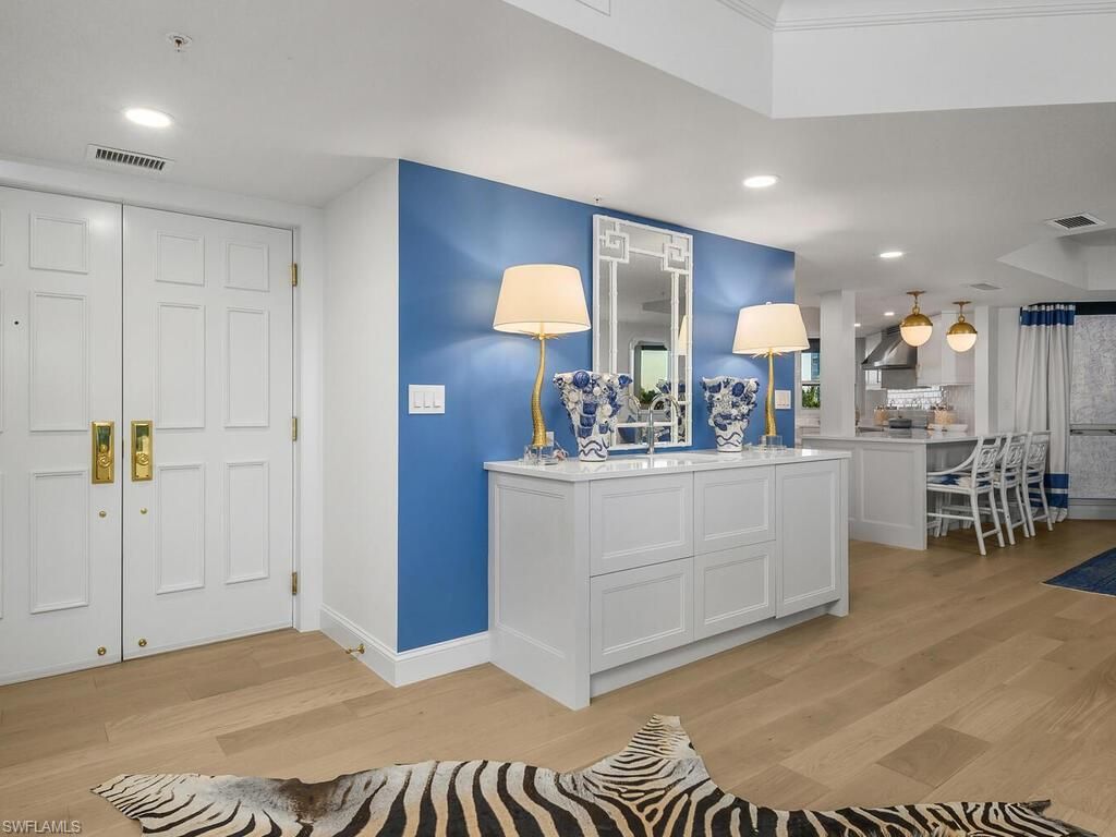 4021 Gulf Shore Blvd N, Unit 403, Naples, FL 34103 Photo