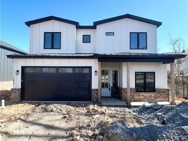 1442 NW Bella Vista Road, Bentonville, AR 72712