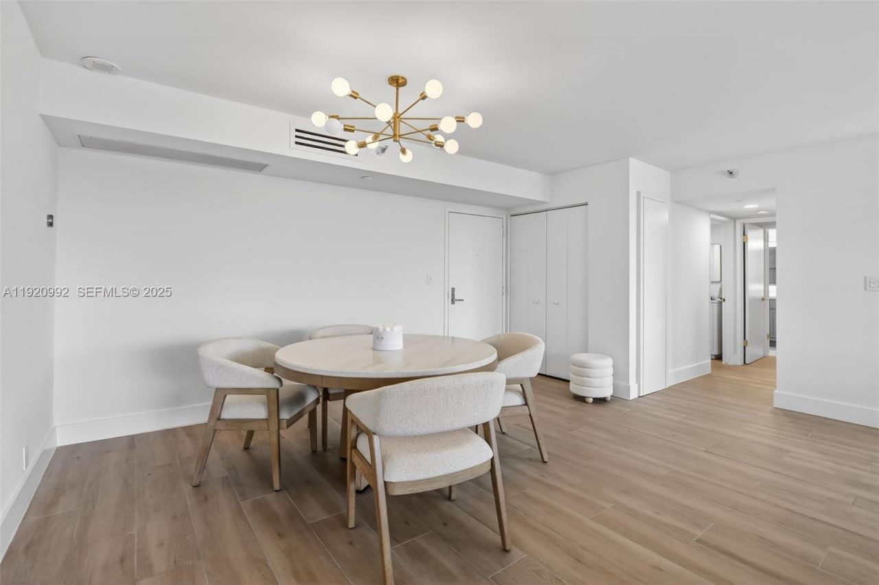 19101 Mystic Pointe Dr, Unit 402, Aventura, FL 33180 Photo