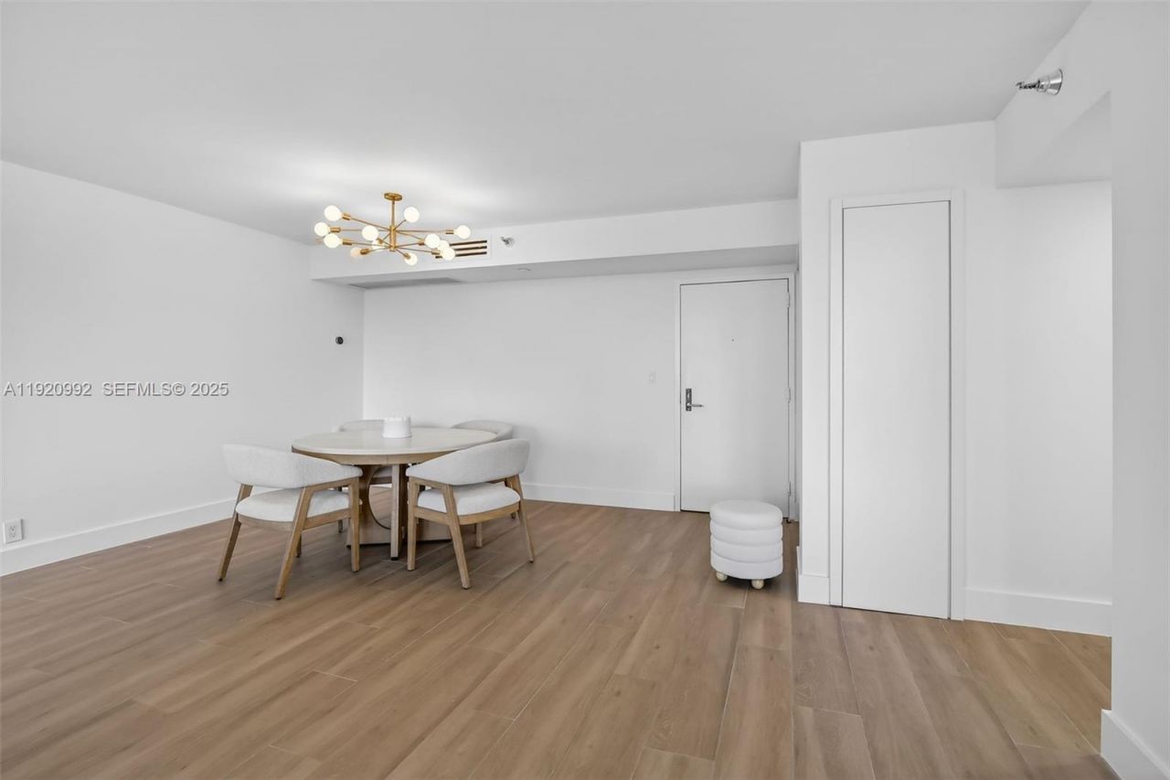 19101 Mystic Pointe Dr, Unit 402, Aventura, FL 33180 Photo