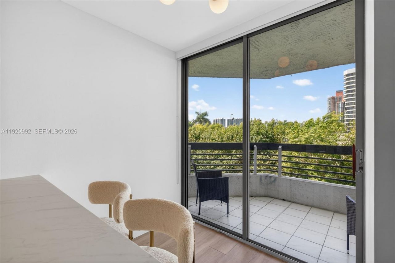 19101 Mystic Pointe Dr, Unit 402, Aventura, FL 33180 Photo