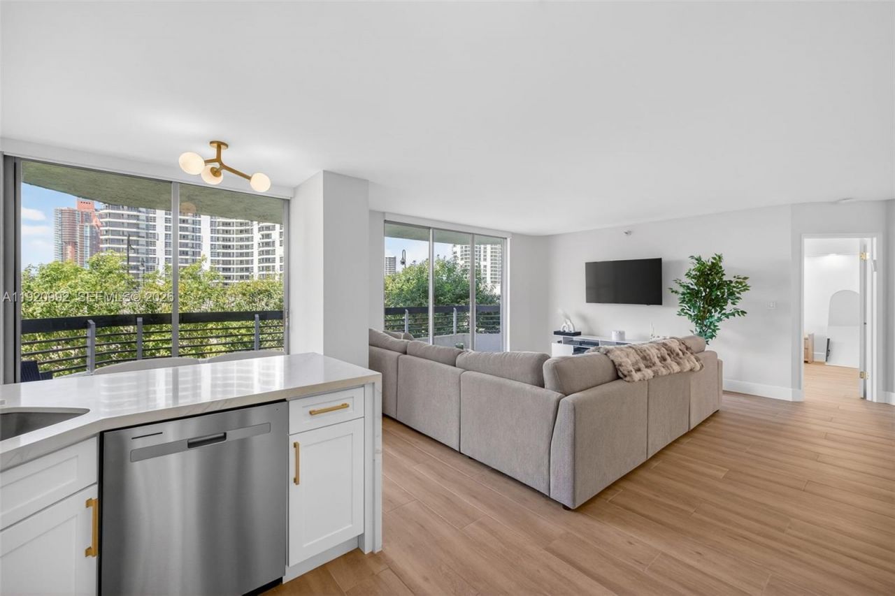 19101 Mystic Pointe Dr, Unit 402, Aventura, FL 33180 Photo