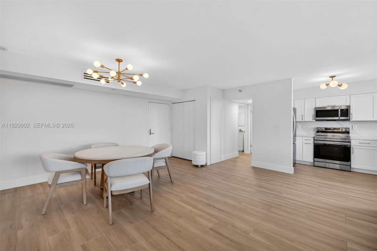 19101 Mystic Pointe Dr, Unit 402, Aventura, FL 33180 Photo