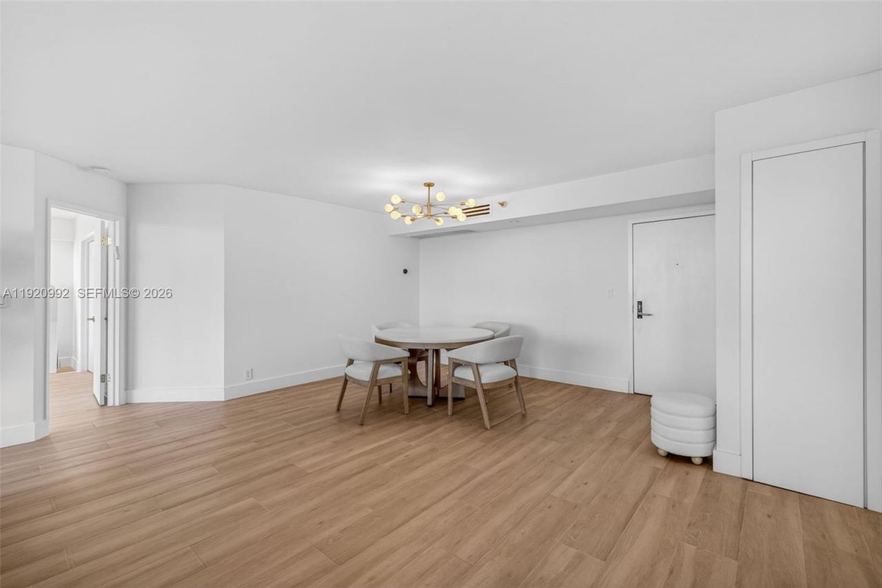 19101 Mystic Pointe Dr, Unit 402, Aventura, FL 33180 Photo