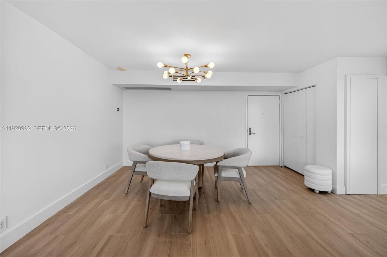 19101 Mystic Pointe Dr, Unit 402, Aventura, FL 33180 Photo