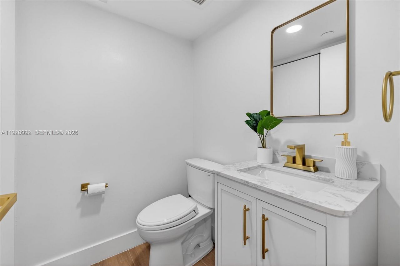 19101 Mystic Pointe Dr, Unit 402, Aventura, FL 33180 Photo