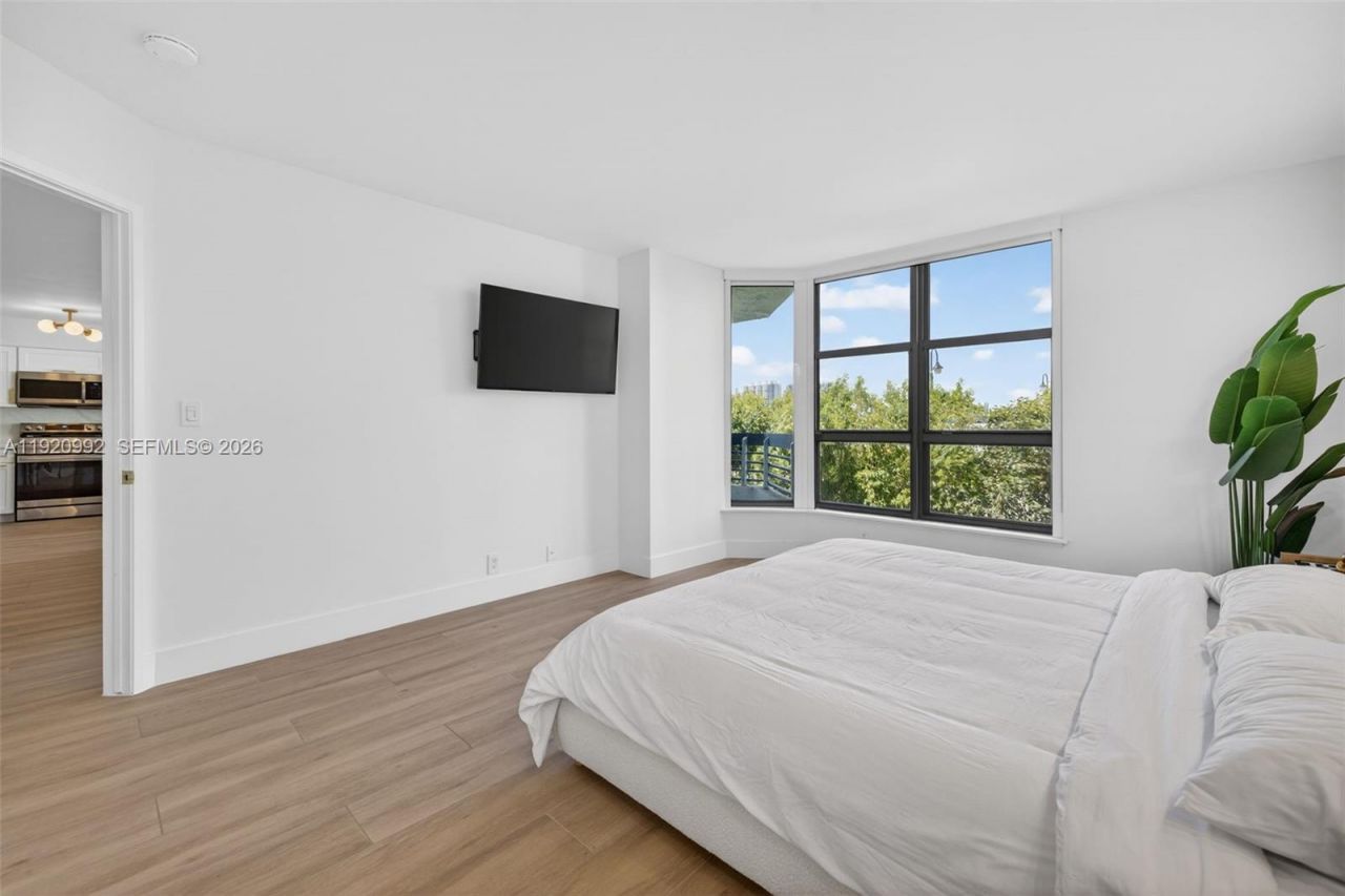 19101 Mystic Pointe Dr, Unit 402, Aventura, FL 33180 Photo