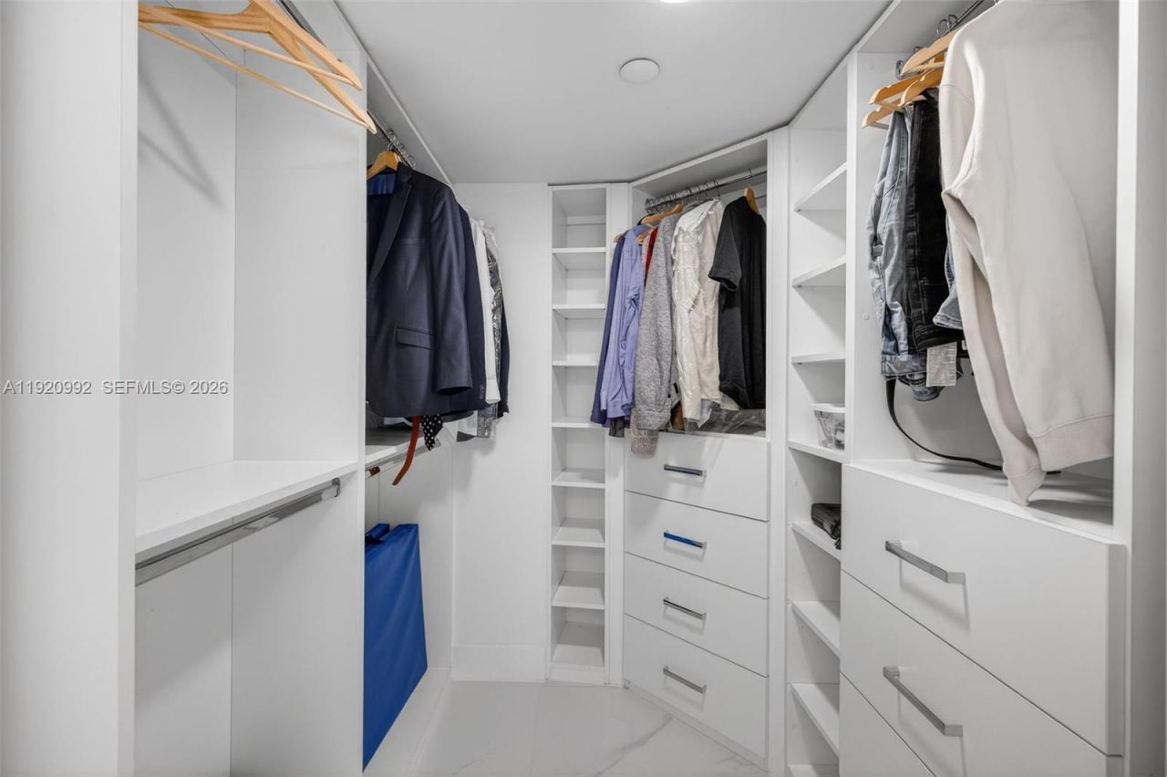 19101 Mystic Pointe Dr, Unit 402, Aventura, FL 33180 Photo