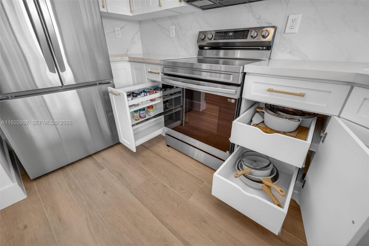 19101 Mystic Pointe Dr, Unit 402, Aventura, FL 33180 Photo