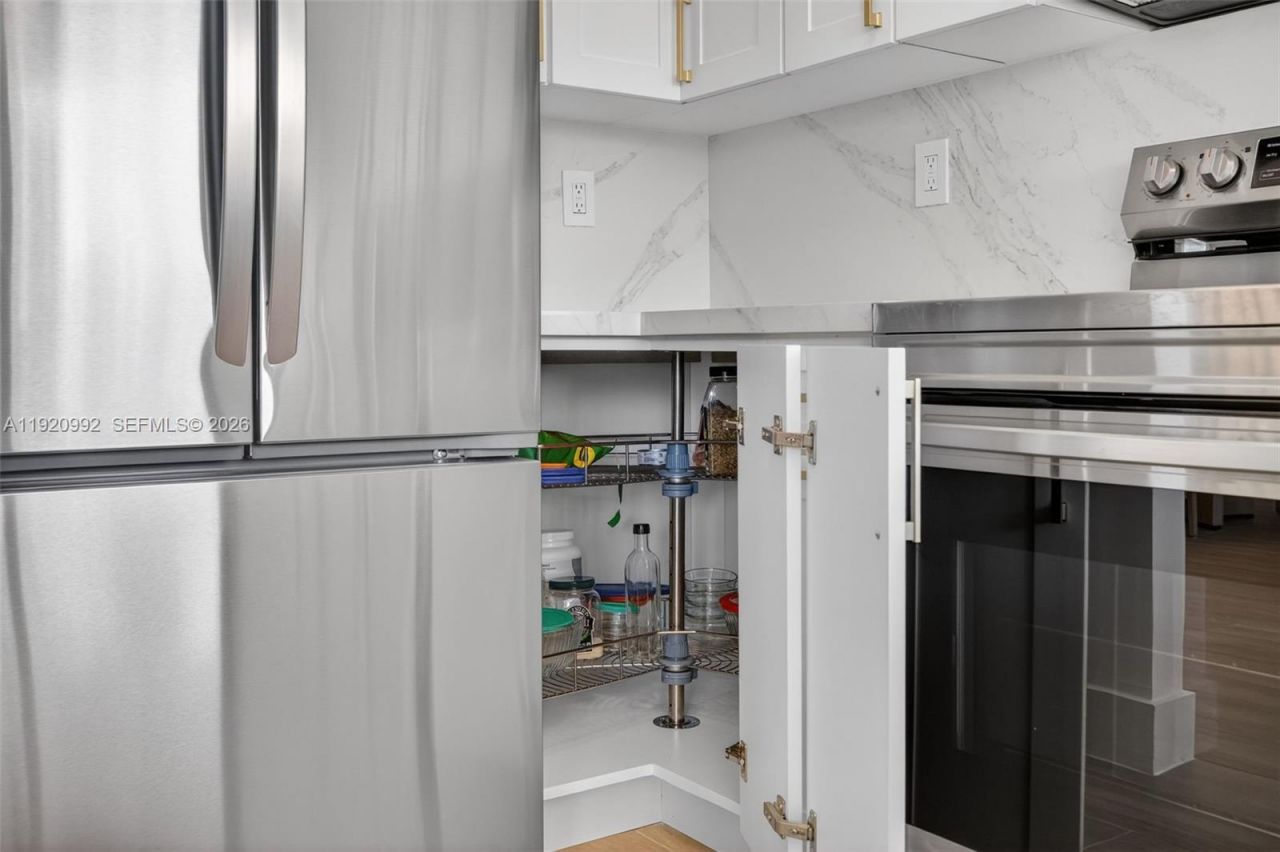 19101 Mystic Pointe Dr, Unit 402, Aventura, FL 33180 Photo