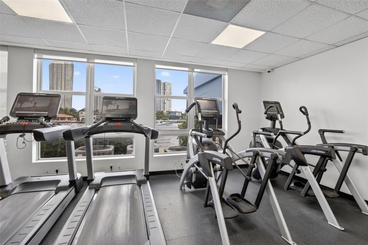 19101 Mystic Pointe Dr, Unit 402, Aventura, FL 33180 Photo