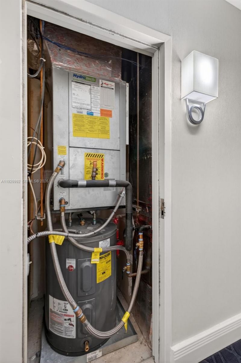 19101 Mystic Pointe Dr, Unit 402, Aventura, FL 33180 Photo