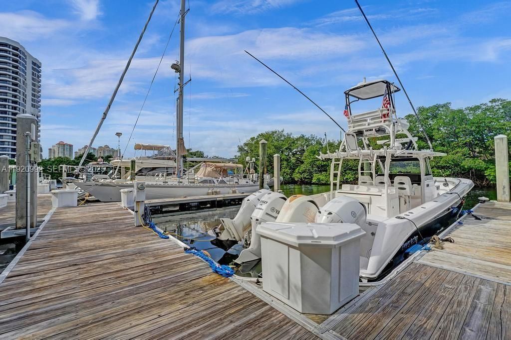 19101 Mystic Pointe Dr, Unit 402, Aventura, FL 33180 Photo