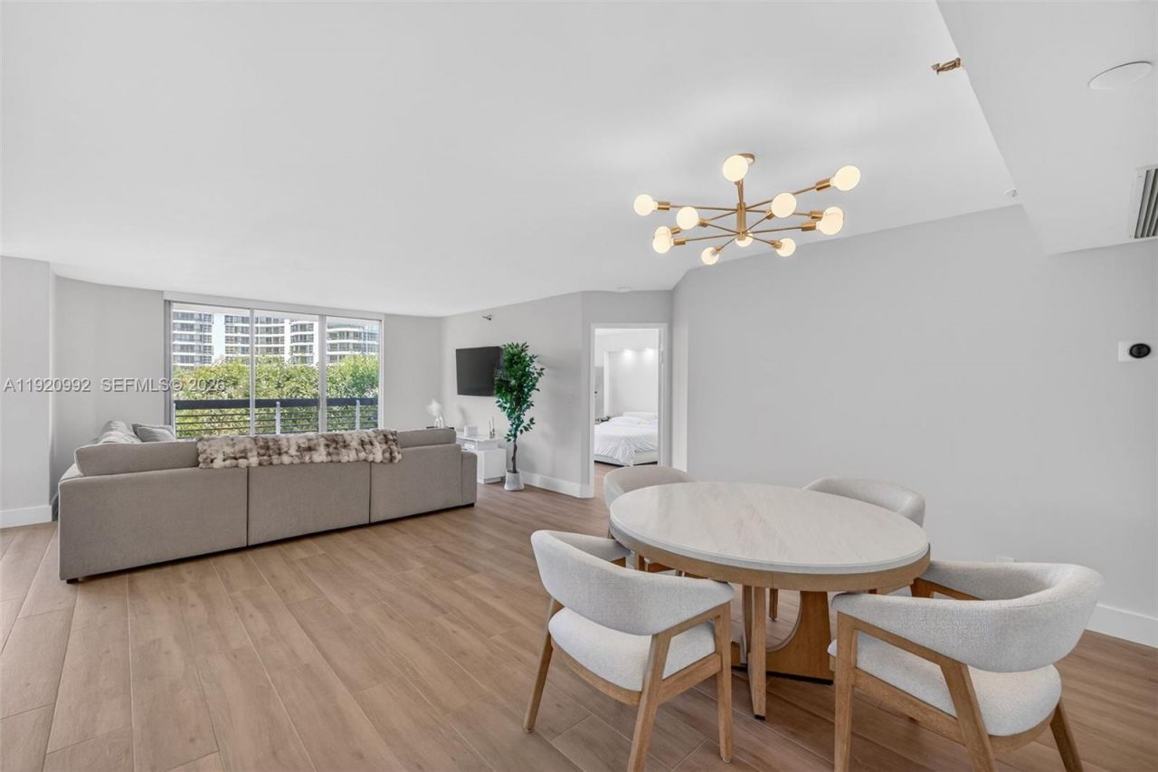 19101 Mystic Pointe Dr, Unit 402, Aventura, FL 33180 Photo