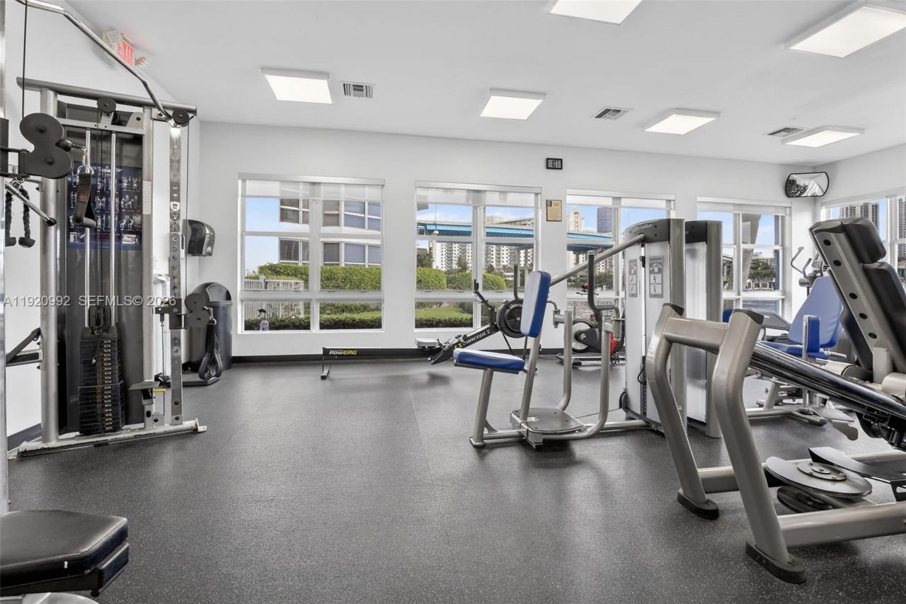 19101 Mystic Pointe Dr, Unit 402, Aventura, FL 33180 Photo