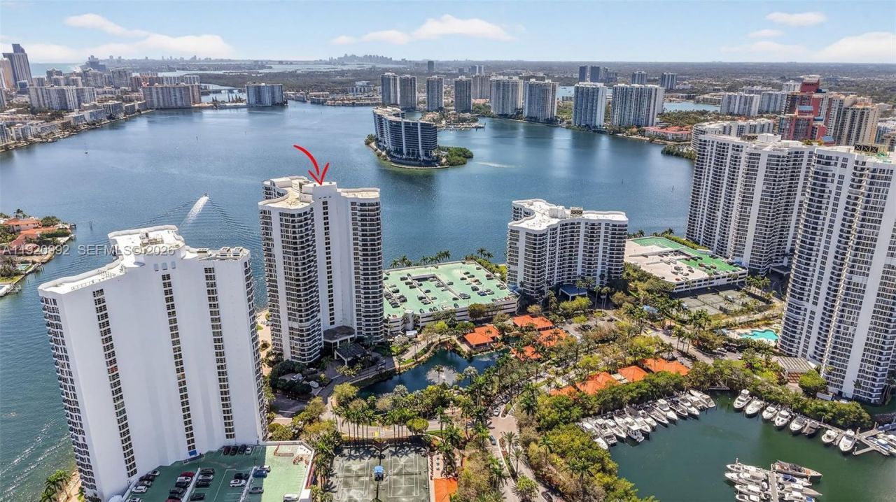 19101 Mystic Pointe Dr, Unit 402, Aventura, FL 33180 Photo