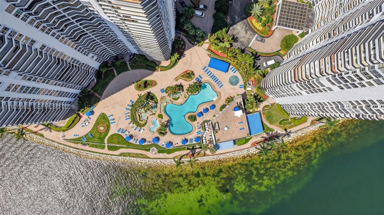 19101 Mystic Pointe Dr, Unit 402, Aventura, FL 33180 Photo