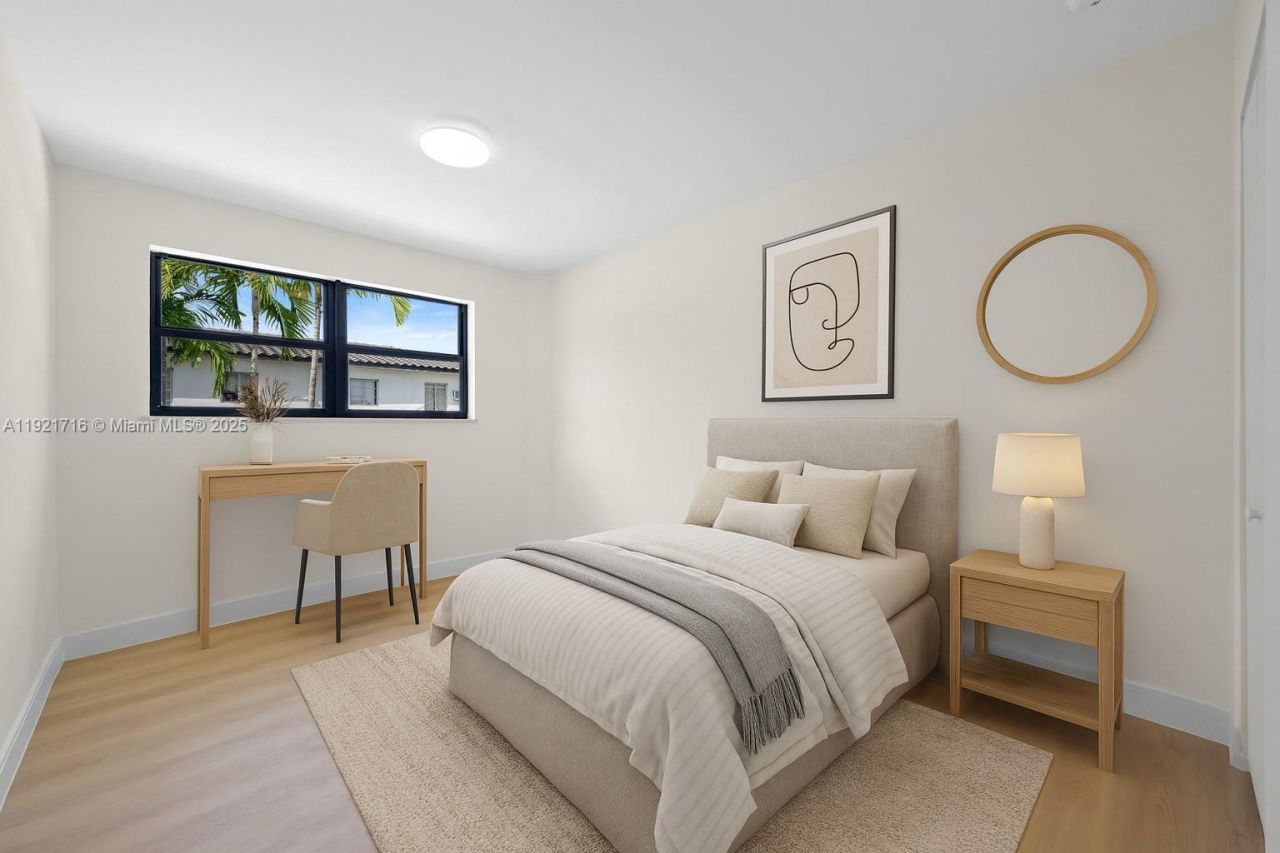 7994 Crespi Blvd, Miami Beach, FL 33141 Photo